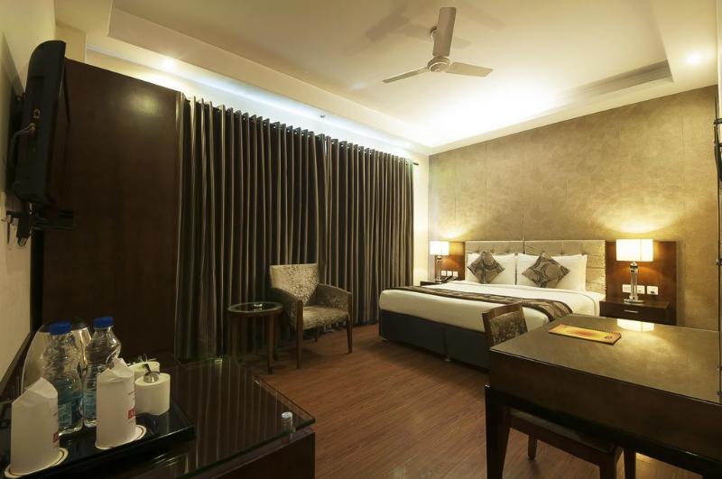 Alpina Hotels & Suites exterior, 3-Star hotel in Delhi (and vicinity)