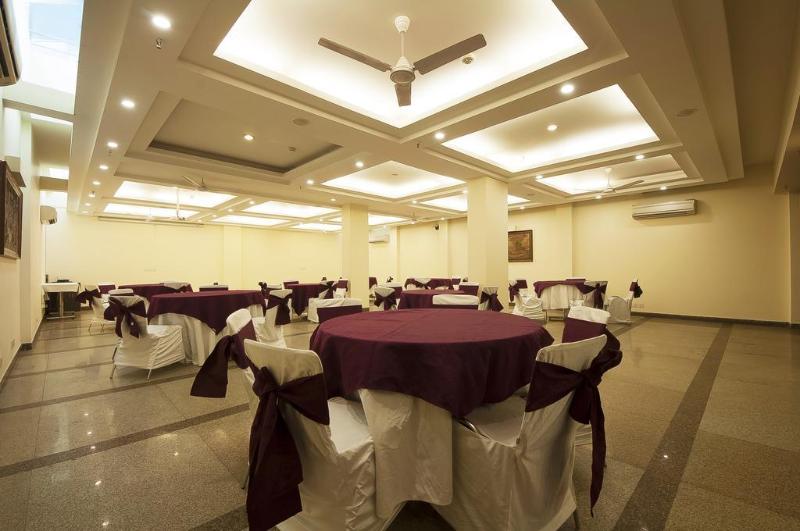 Photo of Alpina Hotels & Suites, 3-star hotel in Delhi (and vicinity)