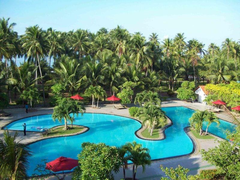MuiNe Century Beach Resort & Spa, Singapore