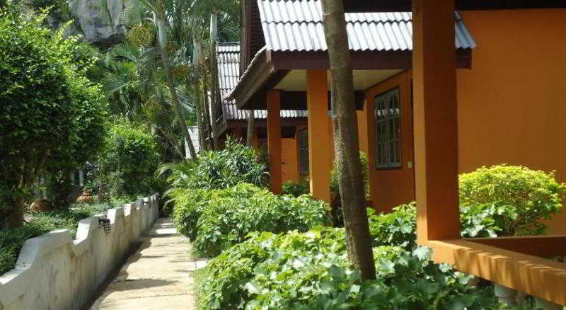 Diamond Cave Resort, Singapore