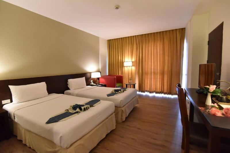 Photo of Hadyai Golden Crown Hotel, 3-star hotel in Downtown Hat Yai