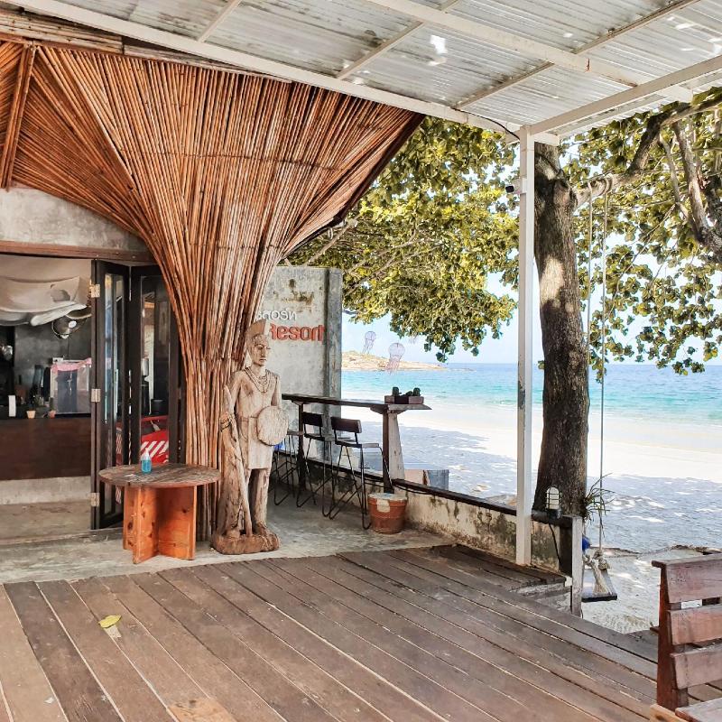 Photo of Tonsak Resort, 3-star hotel in Koh Samet