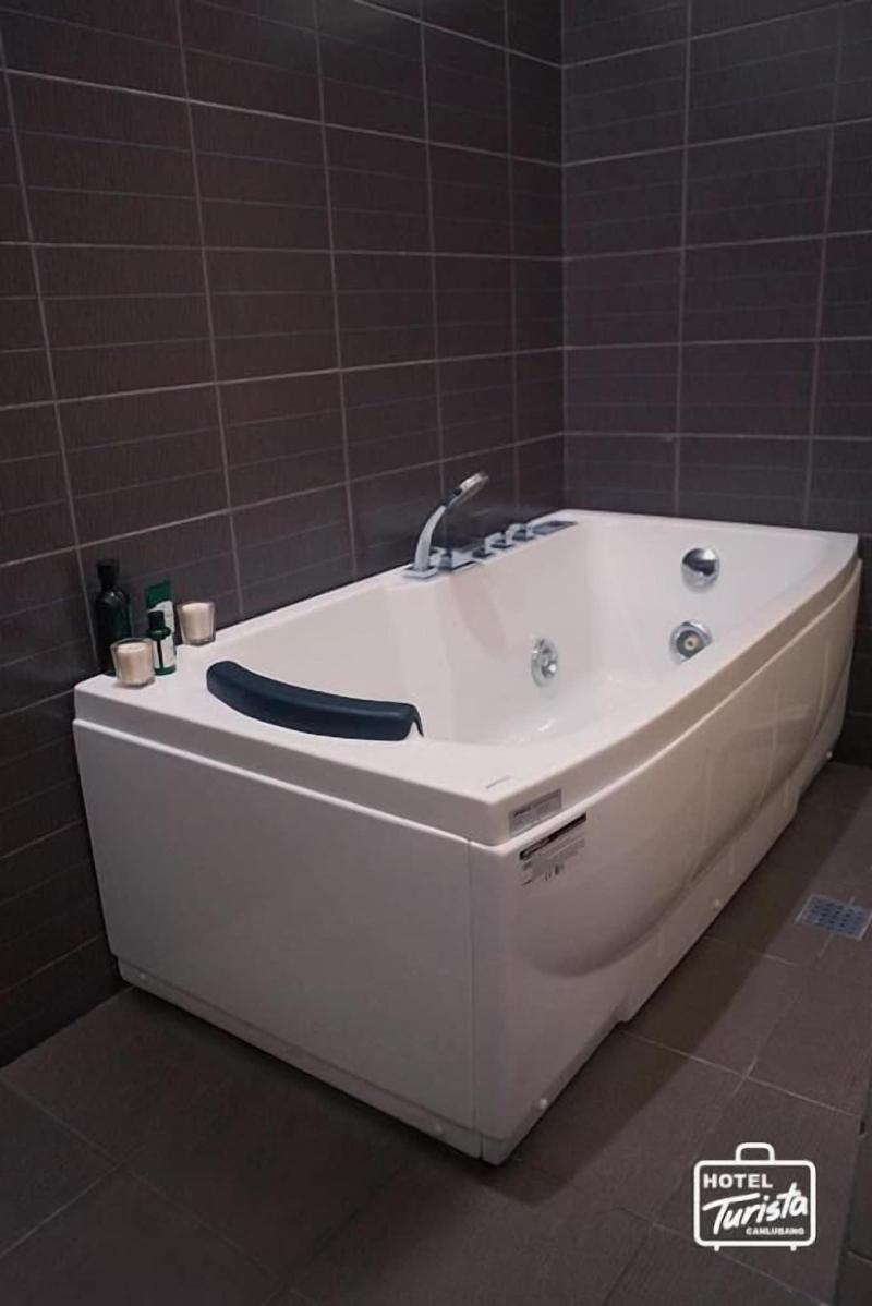 Photo of Hotel Turista Canlubang, 3-star hotel in Calamba