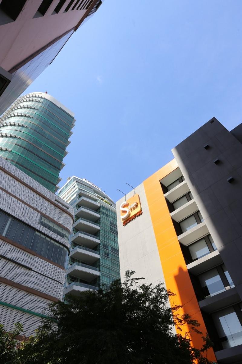 S Box Sukhumvit Hotel, Singapore