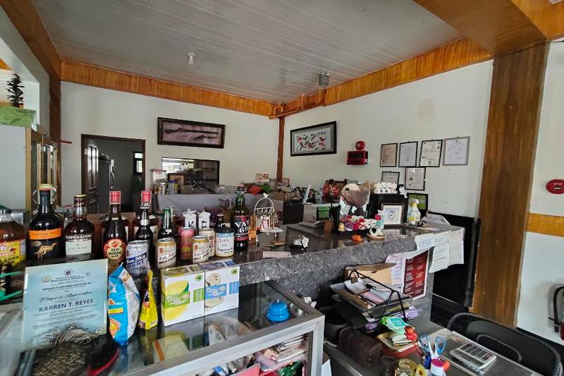 Photo of RBR Hotel and Restaurant, 3-star hotel in Alaminos