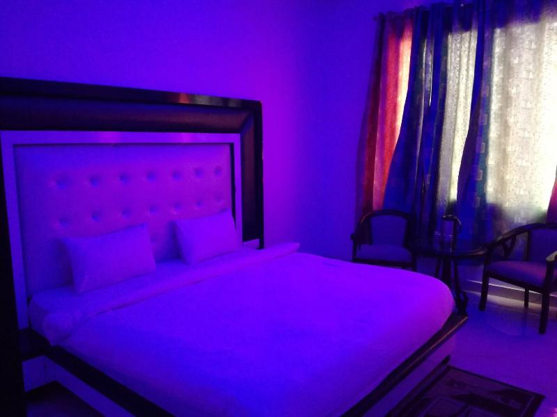 Photo of Hotel Dhanraj Palace, 3-star hotel in Bharatpur