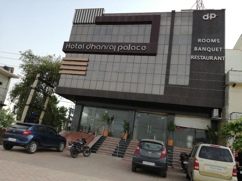 Photo of Hotel Dhanraj Palace, 3-star hotel in Bharatpur