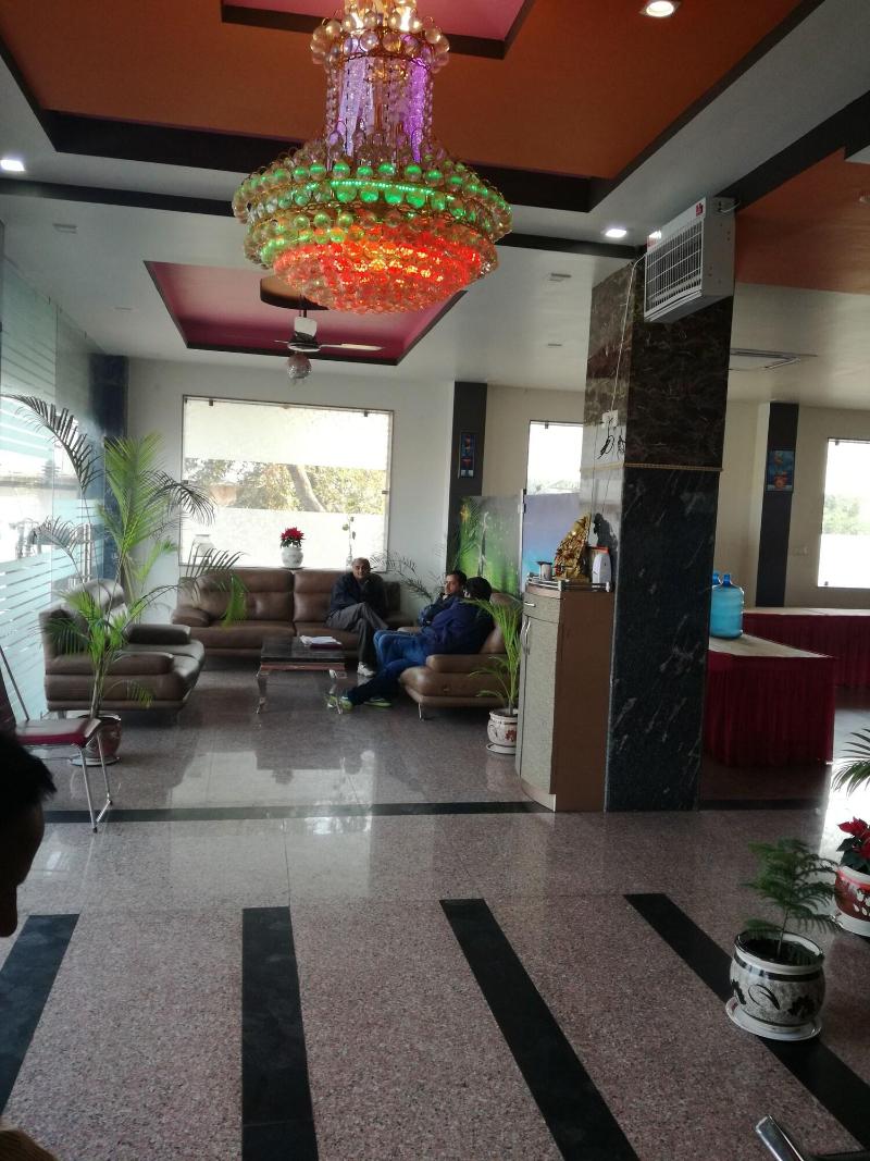 Photo of Hotel Dhanraj Palace, 3-star hotel in Bharatpur