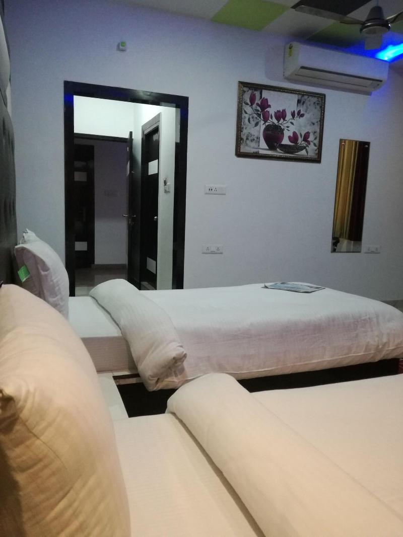 Photo of Hotel Dhanraj Palace, 3-star hotel in Bharatpur