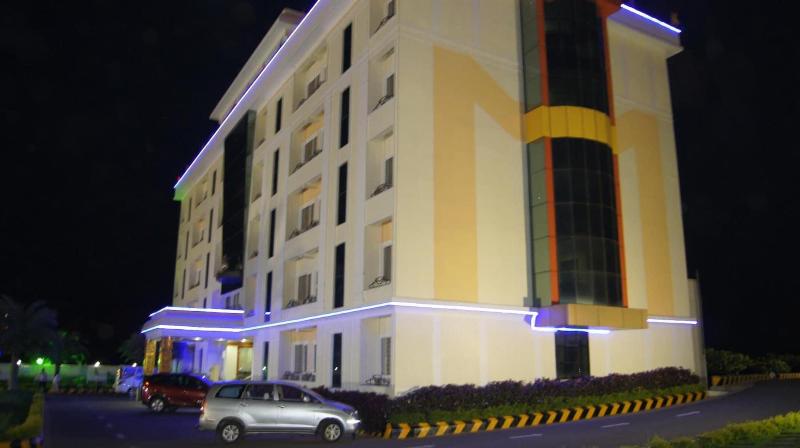 Photo of Hotel MGM Grand, 3-star hotel in Srikalahasti