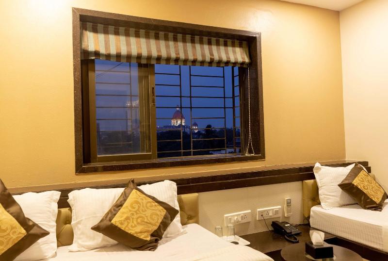 Photo of Colaba Suites, 3-star hotel in Mumbai (and vicinity)