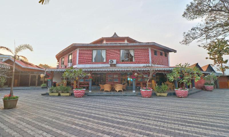 Photo of Treebo Premium Blue Mountain Country Club And Resort, 3-star hotel in Siliguri