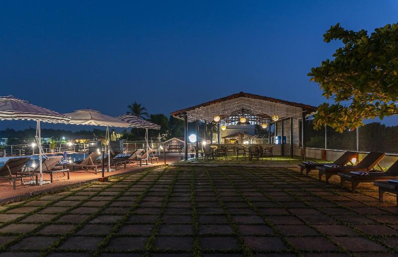 Photo of Salcete Beach Resort, 3-star hotel in Colva