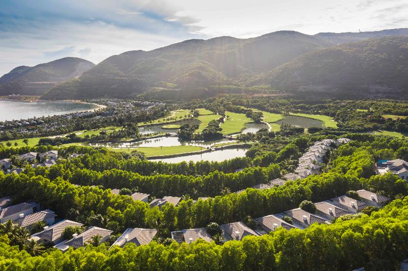 Vinpearl Resort & Spa Nha Trang Bay, Singapore