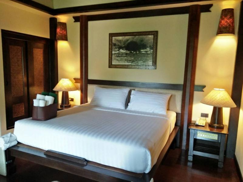 Botany Beach Resort Pattaya, Singapore