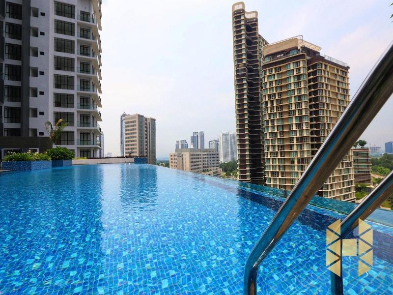 D Pristine Family Suite By Holi, Singapore