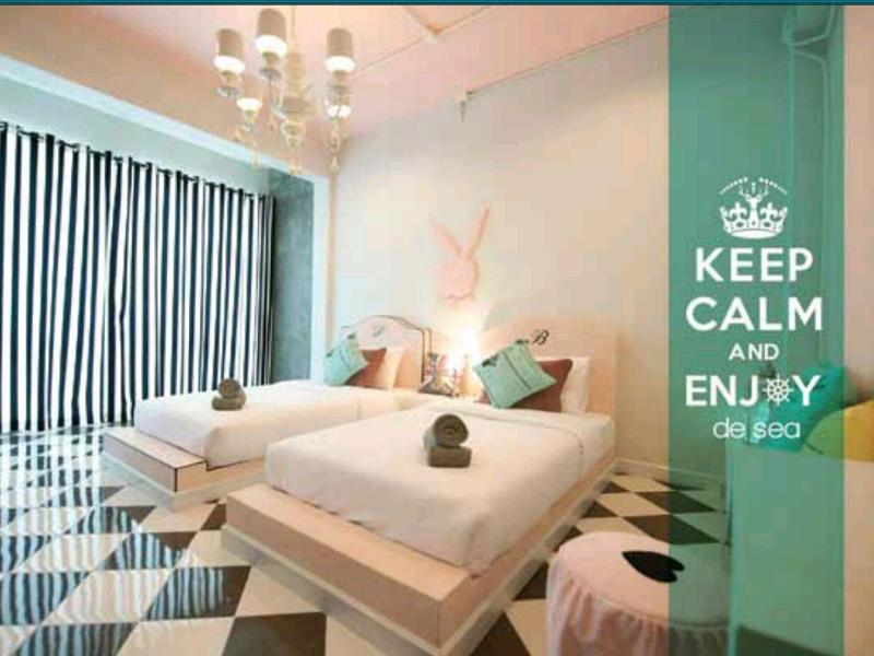 Photo of De Sea Almond Hotel Chumphon, 3-star hotel in Chumphon