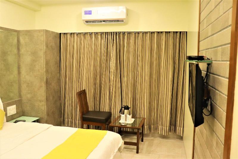 Photo of Hotel Alfa, 3-star hotel in Surat