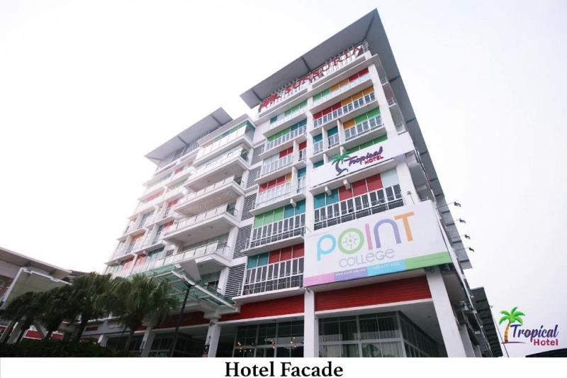 Tropical Hotel at Kota Damansara PJ, Singapore