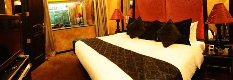 Photo of Fields Plaza Condo, 4-star hotel in Angeles City (and vicinity)