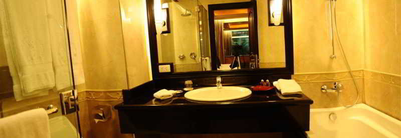Photo of Fields Plaza Condo, 4-star hotel in Angeles City