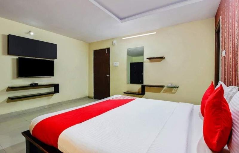 Photo of Maruthi Residency Inn, 3-star hotel in Hyderabad (and vicinity)