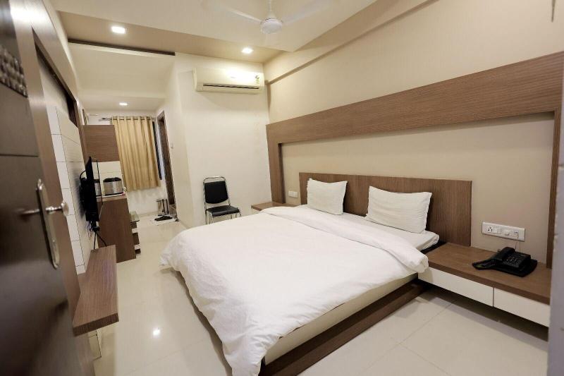 Photo of Hotel Grand Paradise, 3-star hotel in Vadodara