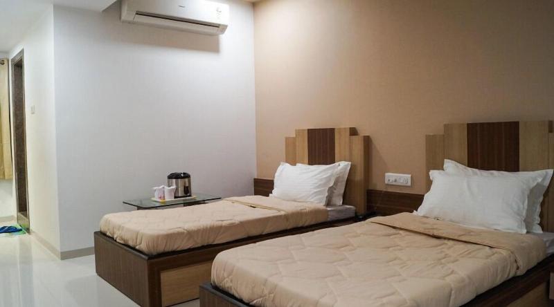 Photo of Hotel Grand Paradise, 3-star hotel in Vadodara