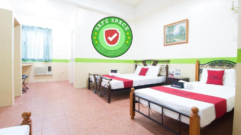 RedDoorz @ Praferosa Resort Hotel Calamba, 3-star hotel in Calamba