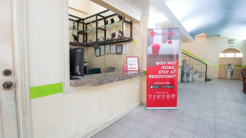 Photo of RedDoorz @ Praferosa Resort Hotel Calamba, 3-star hotel in Calamba