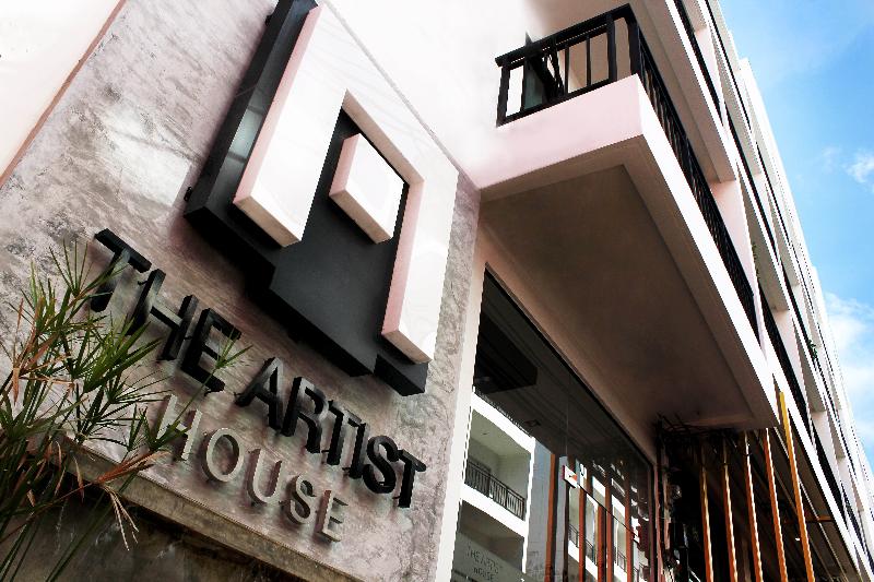 The House Patong, Singapore