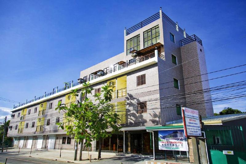 Photo of RedDoorz Plus near Camella La Brisa Lapulapu, 3-star hotel in Lapu-Lapu