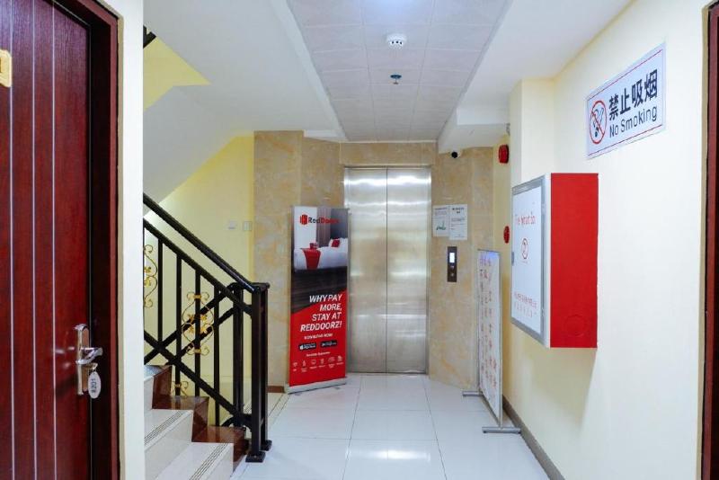 Photo of RedDoorz Plus near Camella La Brisa Lapulapu, 3-star hotel in Lapu-Lapu