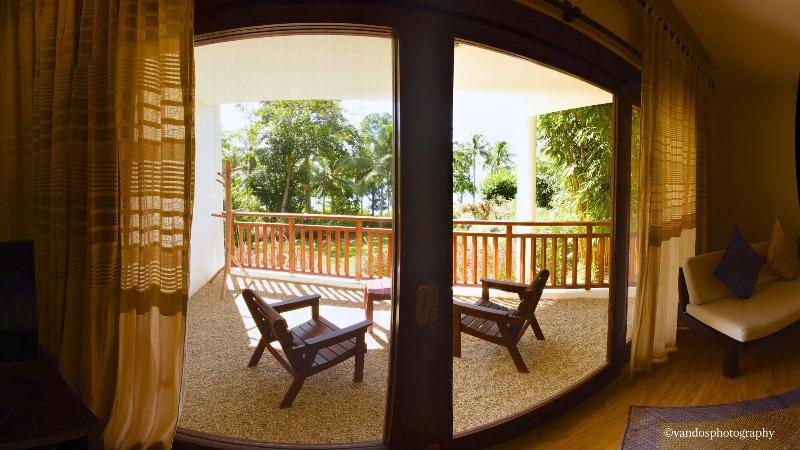 Photo of Amun Ini Beach Resort & Spa, 4-star hotel in Anda