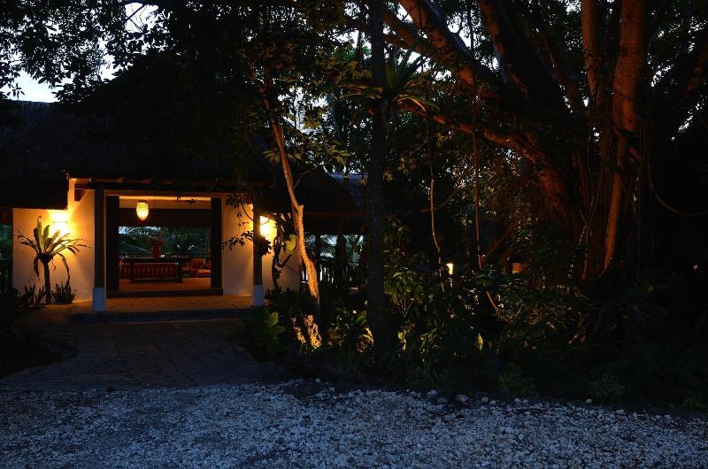 Photo of Amun Ini Beach Resort & Spa, 4-star hotel in Anda