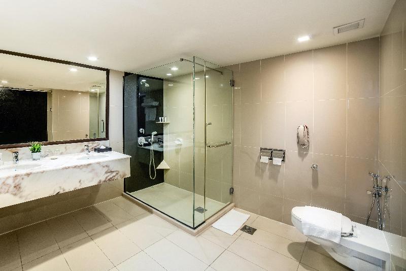Photo of Glenmarie Hotel & Golf Resort, 3-star hotel in Kuala Lumpur (and vicinity)