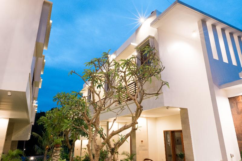 Musa Canggu, Singapore