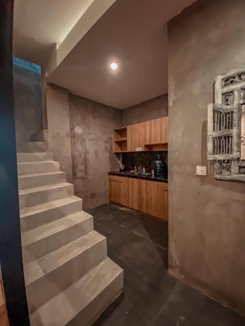 RedDoorz Hostel Near Ngurah Rai Airport Kuta, Singapore