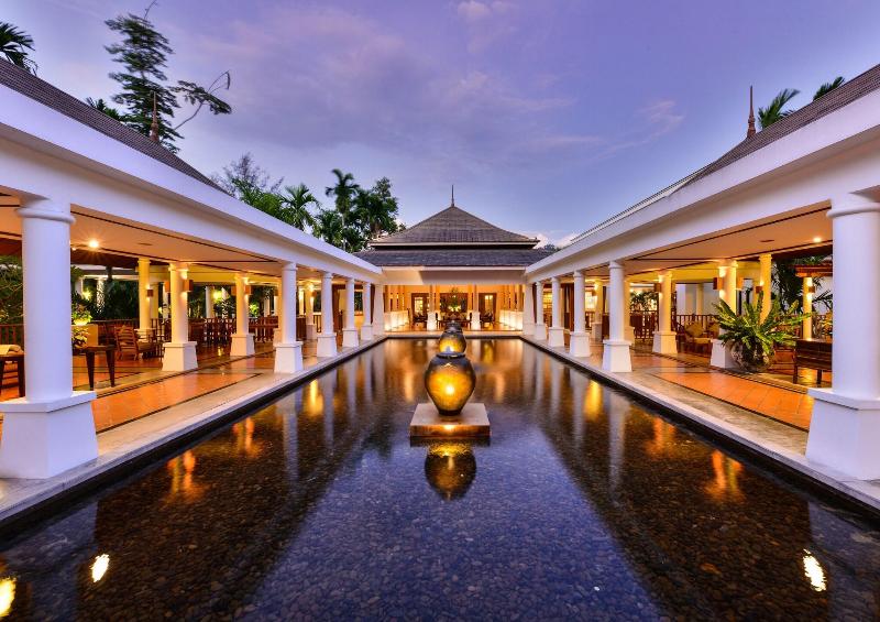 Naithonburi Beach Resort, Singapore