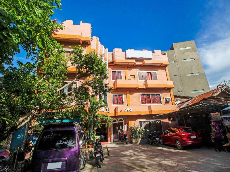 Photo of RedDoorz @ La Maria Pension And Tourist Inn, 2-star hotel in Mandaue