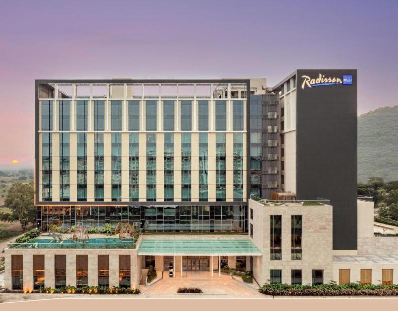 Radisson Blu Hotel & Spa, Nashik, 4-star hotel in Nashik