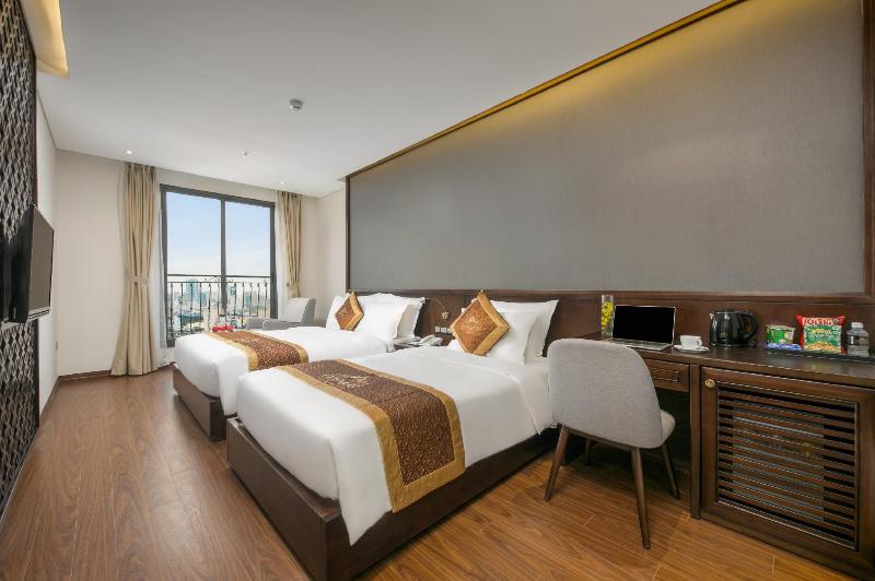 Cosmos Hotel Danang, Singapore