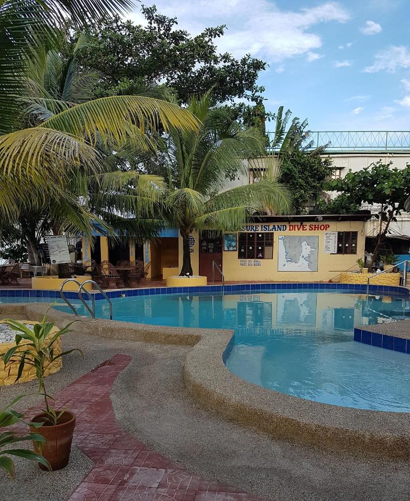 Photo of Treasure Island Hotel, 3-star hotel in Masbate City