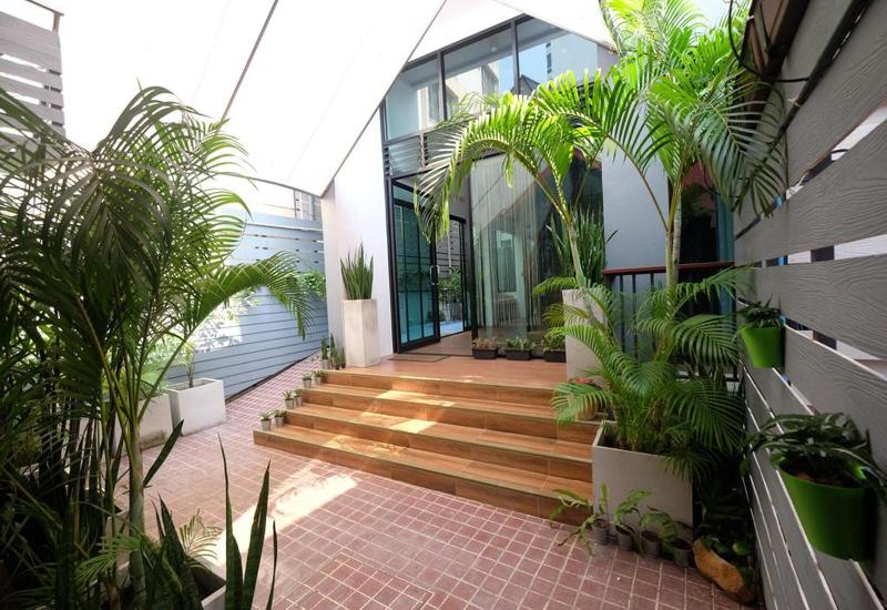 Photo of Red Door Heritage Hotel, 3-star hotel in Bangkok (and vicinity)