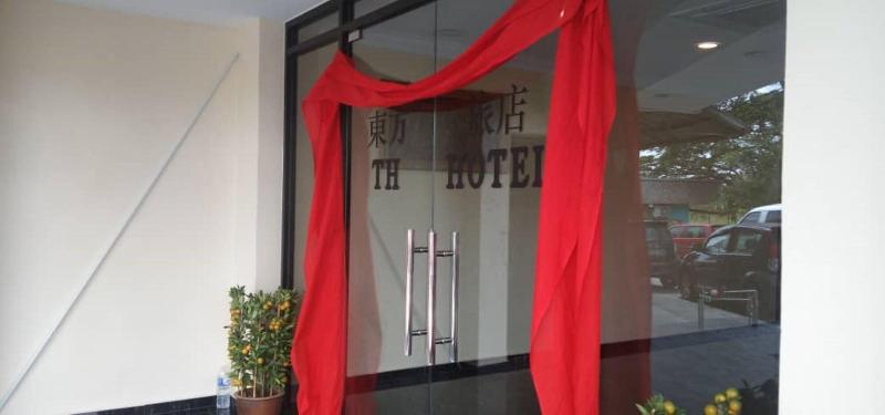 Photo of OYO 90445 Th Hotel, 2-star hotel in Bahau