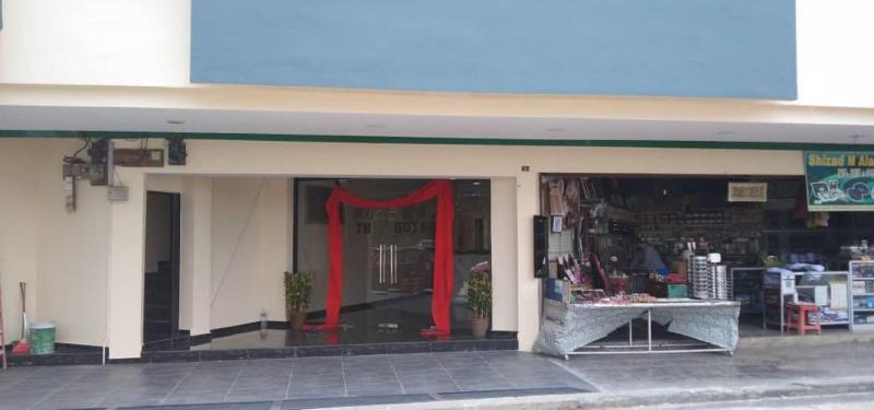Photo of OYO 90445 Th Hotel, 2-star hotel in Bahau