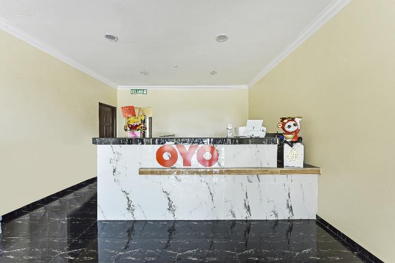 Photo of OYO 90445 Th Hotel, 2-star hotel in Bahau