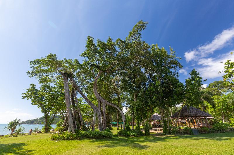 Merlin Lodge, Singapore