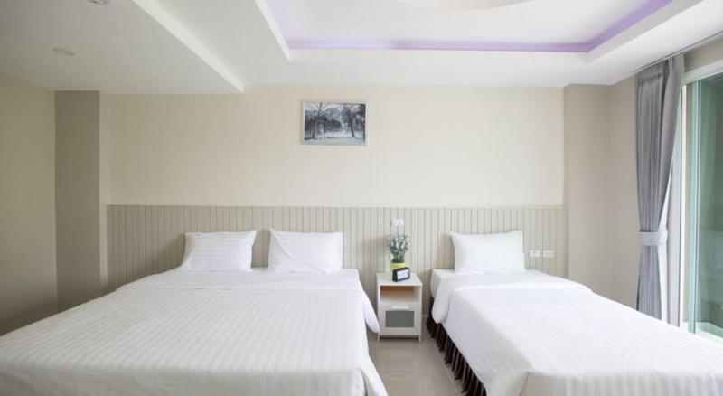 Photo of Royal Parkview Hotel, 2-star hotel in Bangkok (and vicinity)