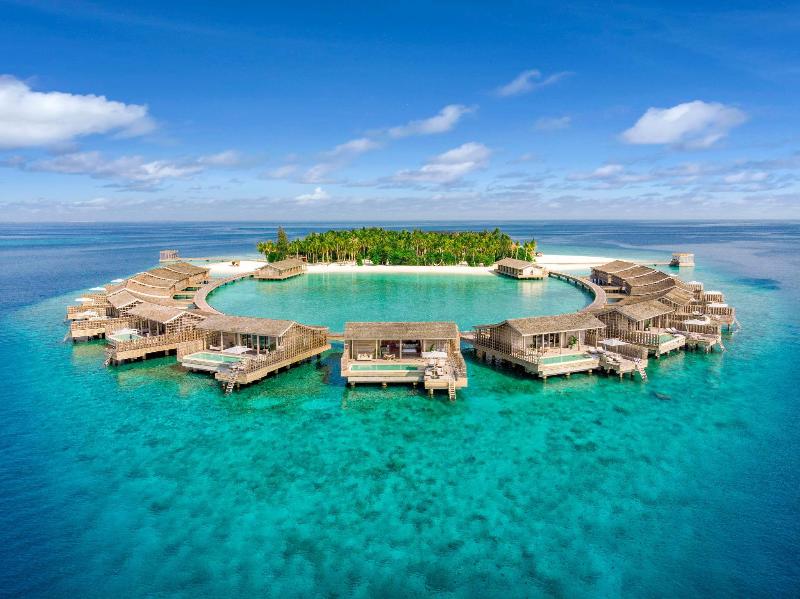 Kudadoo Maldives Private Island– Luxury All inclusive, Singapore